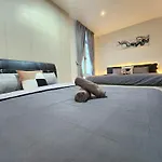 Ksl Mall 110Inch Screen Movie Room Cozy Suite
